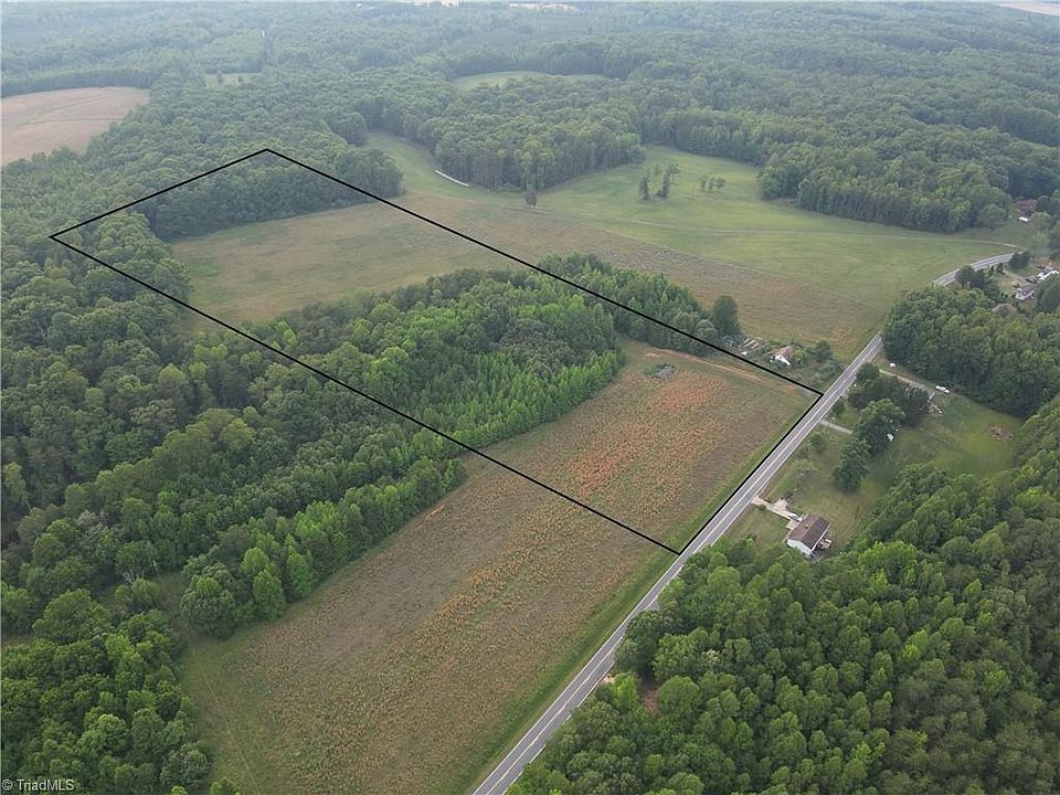 1st image of 690 Goose Pond Rd