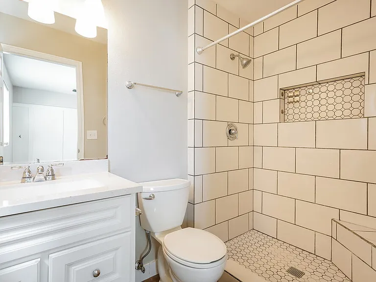 4053 W 5075 S — Photo 11