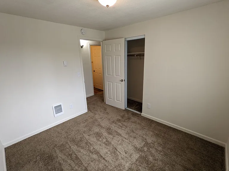 7815 NE 117th Ave — Photo 34