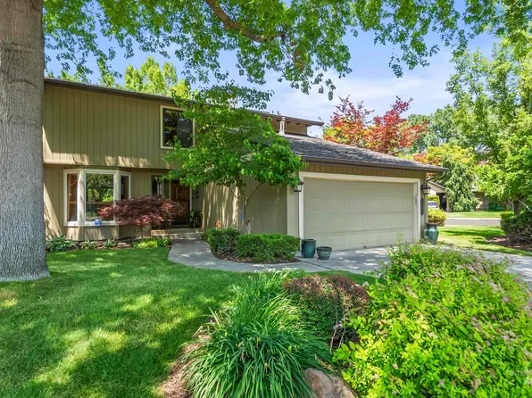 3583 N Plantation River Dr, Garden City, ID 83703