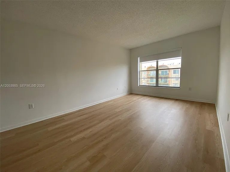 9350 Fontainebleau Blvd #609 — Photo 4