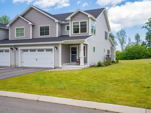 8 Tuscan Way #2, Falmouth, ME 04105