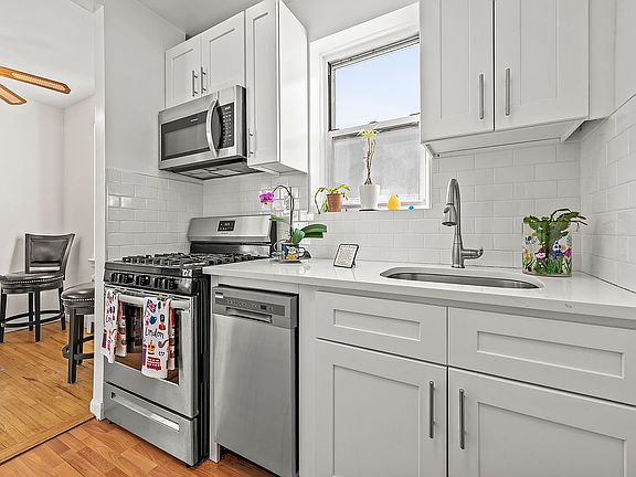 3rd image of 640 W 231st St APT 7A