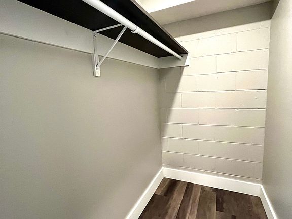4th image of 877 N 26th St #877-27