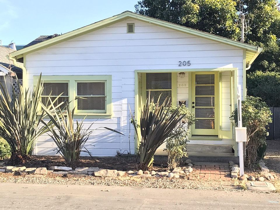 1st image of 205 El Salto Dr