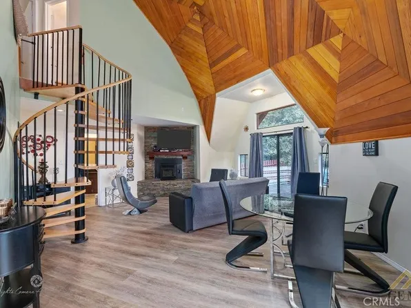 1521 Zermatt Dr, Pine Mountain Club, CA 93222