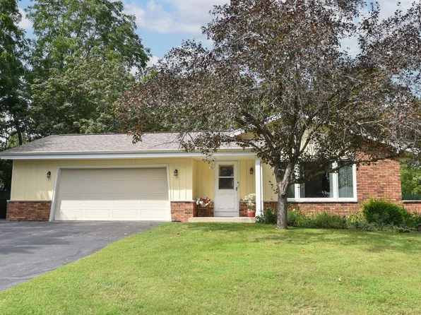 W193S7137 Hillview DRIVE, Muskego, WI 53150