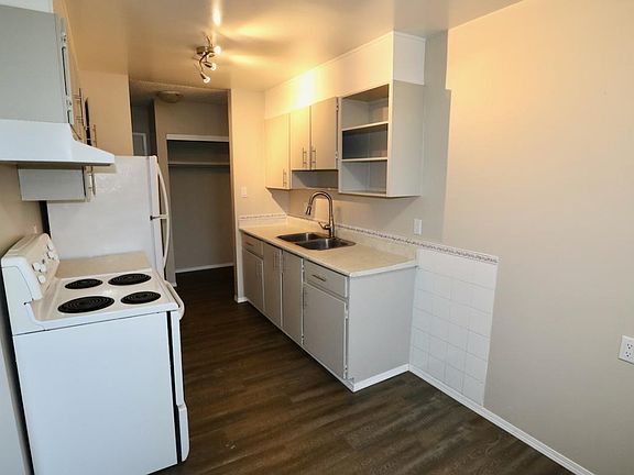 4th image of 11255 31st Ave NW #50