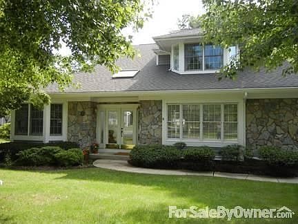1 Orchid Court (Princeton Walk) : Spacious, bright, contemporary single family home. Easy access to 