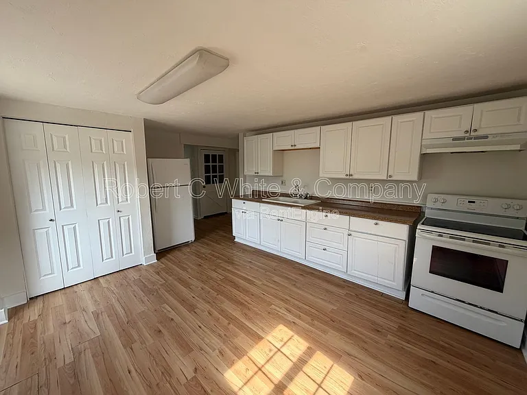 202 Main St #C — Photo 5