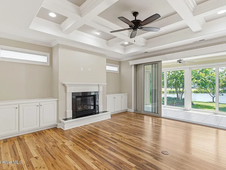 1226 Nightingale Ct — Photo 6