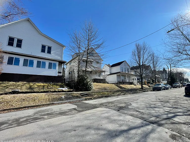 1028 N Webster Ave #2 — Photo 40