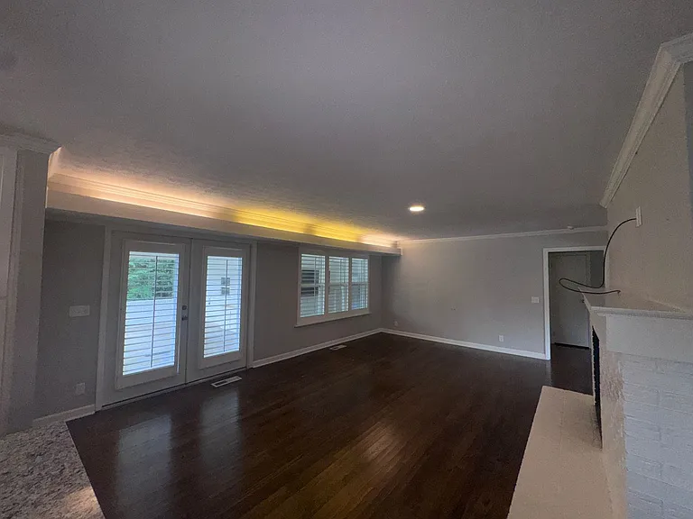 901 Pinedale Rd — Photo 6