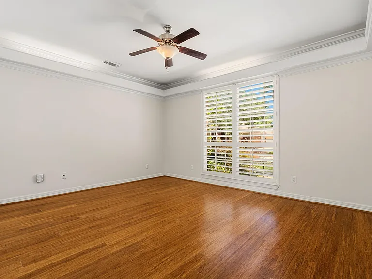 14207 Woodville Gardens Dr — Photo 30