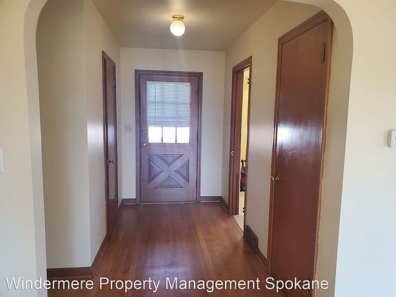 5th image of 4414 E Buckeye Ave