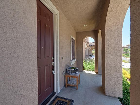 2nd image of 110 Palomino Pl