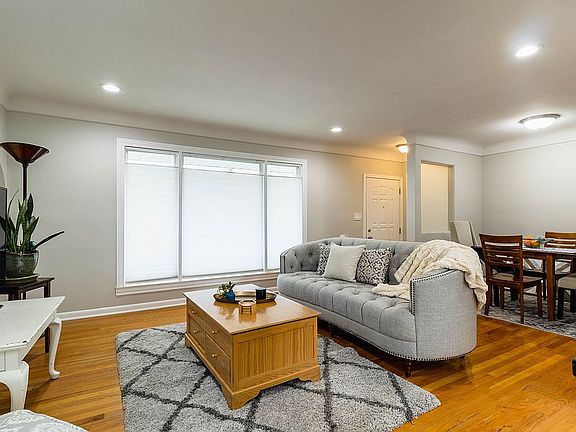 2nd image of 29325 Elmwood Ct