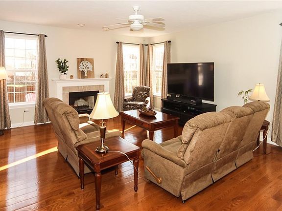 5th image of 16259 Dandborn Dr