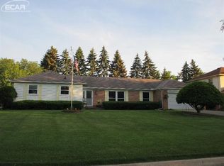 1444 Apple Creek Trl, Grand Blanc, MI 48439