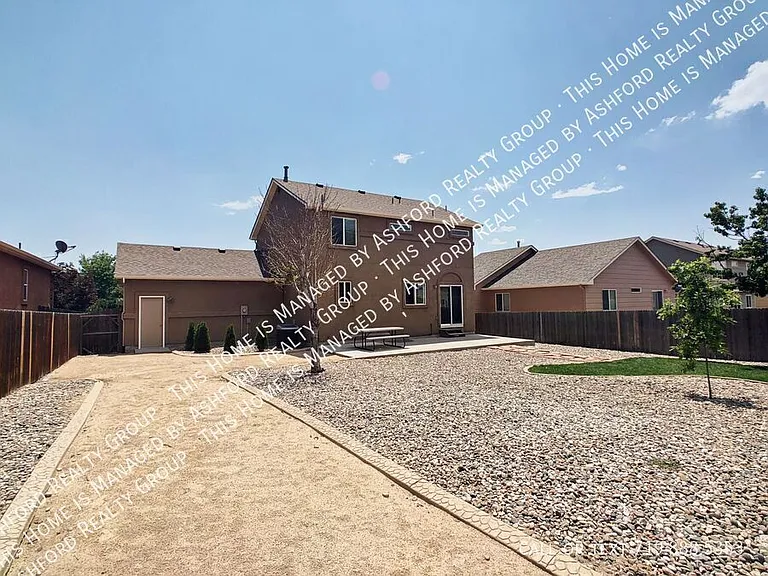 3314 Castellon Dr — Photo 32