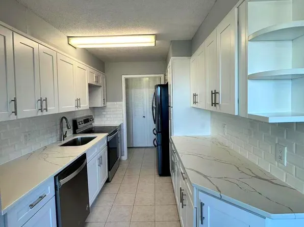 1001 City Ave Unit Ee1017, Wynnewood, PA 19096