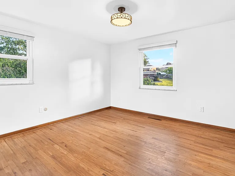 436 Sharon Rd — Photo 8