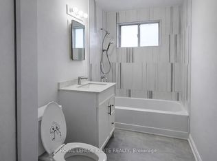 573A Birchmount Rd #3, Toronto, ON M1K 1P8