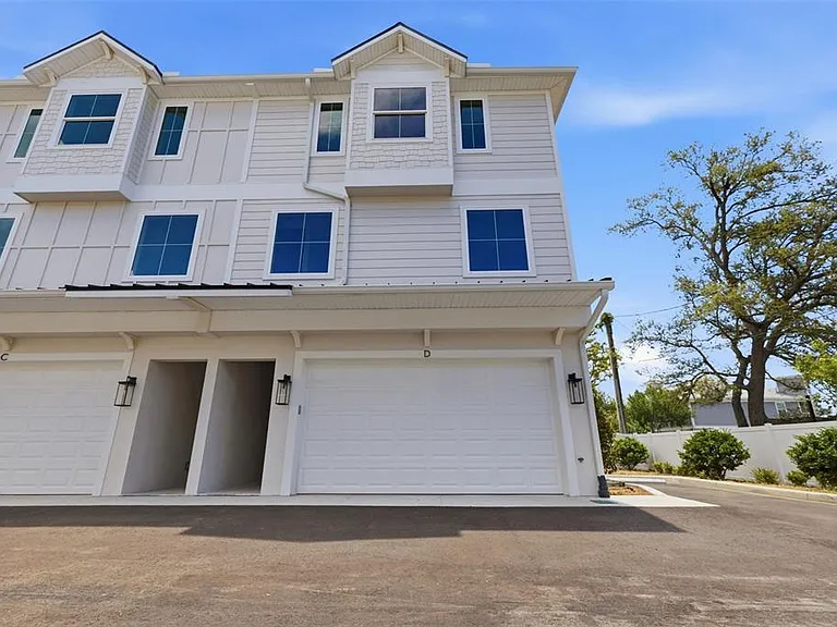 4208 W Carmen St #D — Photo 35