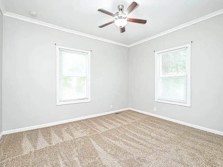 4221 Bell St — Photo 29
