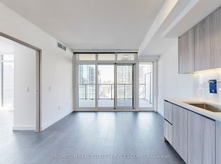 3 Concord Cityplace Way #2003, Toronto, ON M5V 3V4