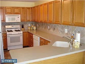 5th image of 6 Village Ct