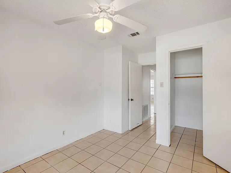 9604 Night Star Dr #B — Photo 13