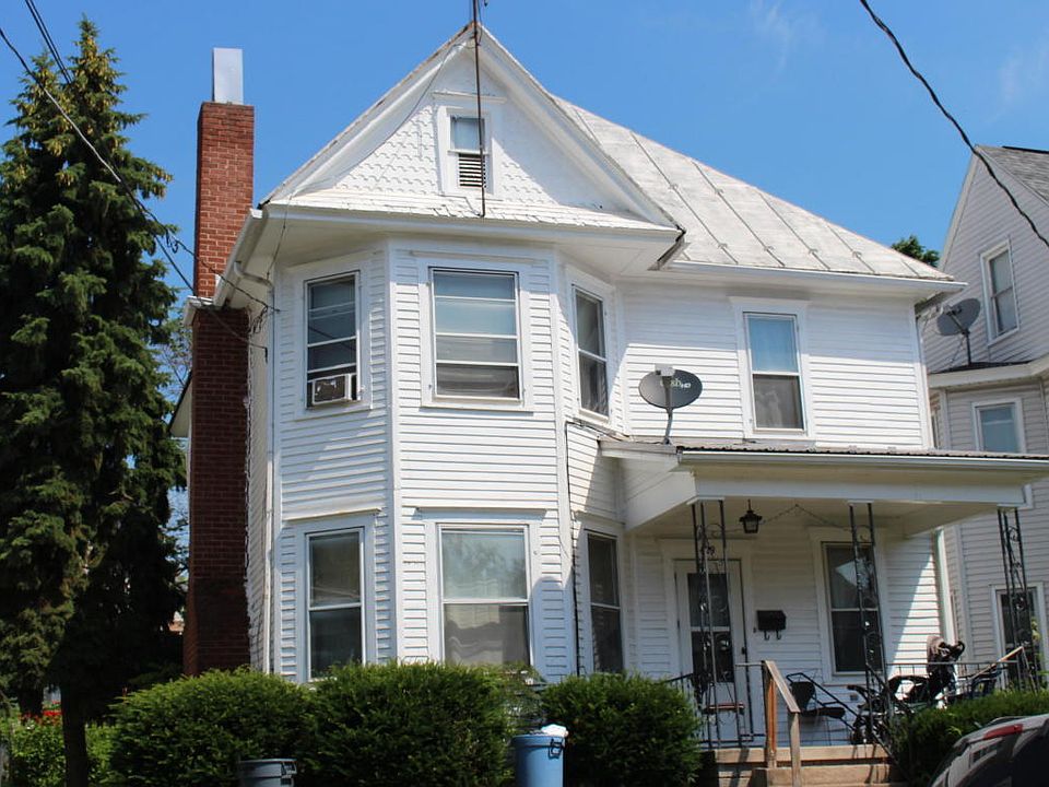 2nd image of 429 E 4th St