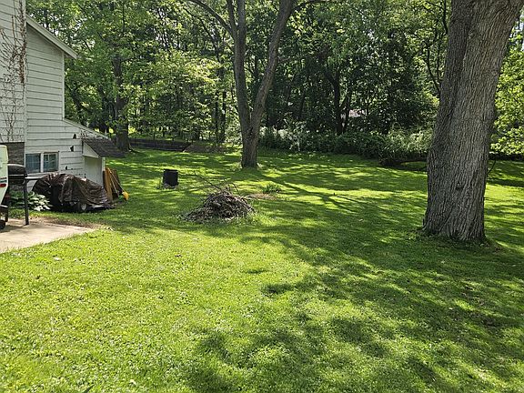 3rd image of 3570 Franklin Rd