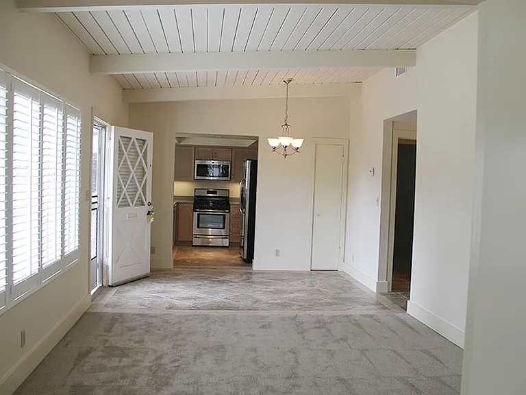 140 Evans Ave — Photo 12