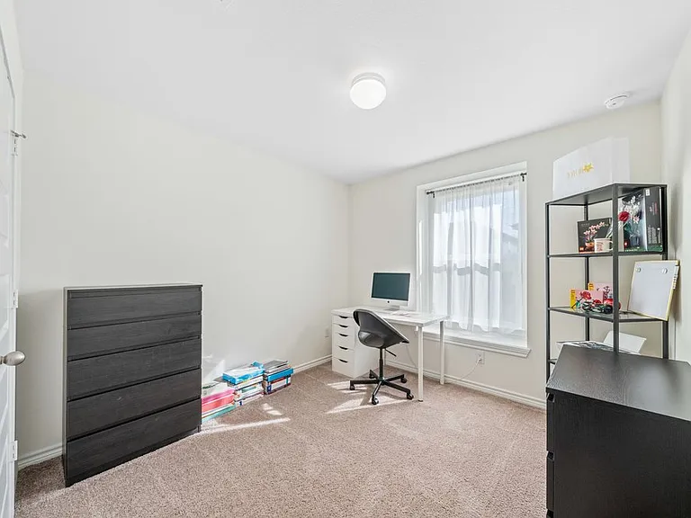 10643 W Military Dr #33 — Photo 27