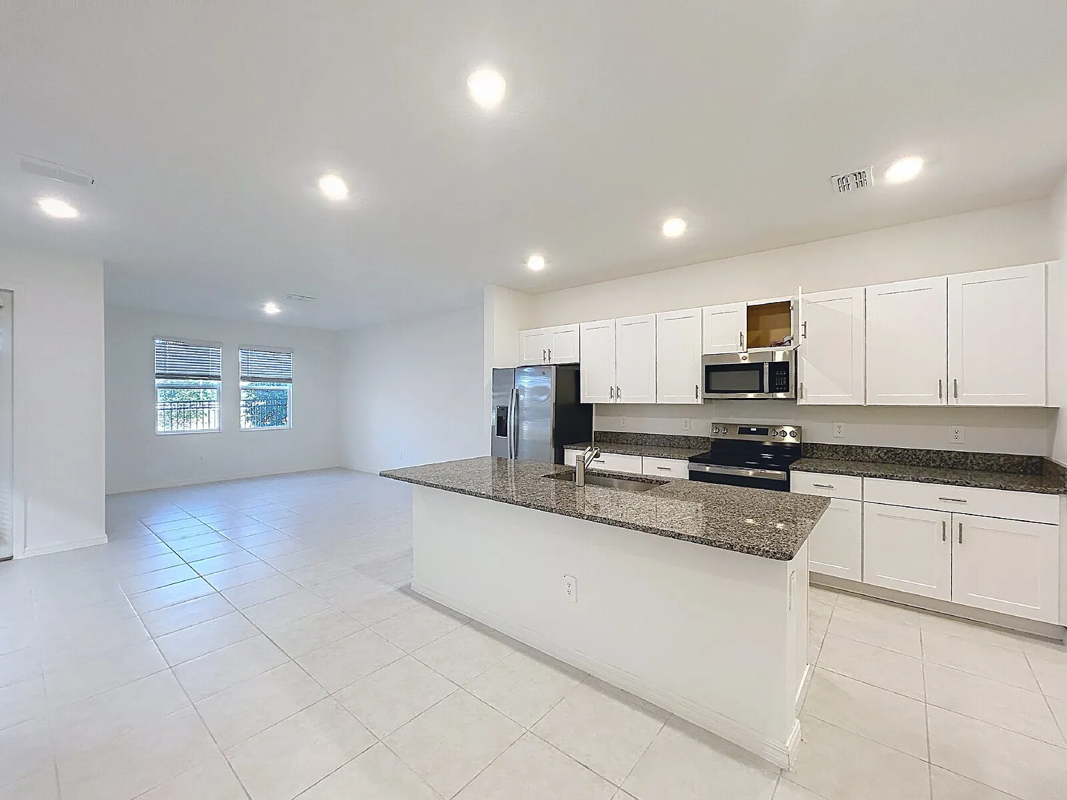 10816 Fort White Court, Tampa, Fl 33647 — Photo 4