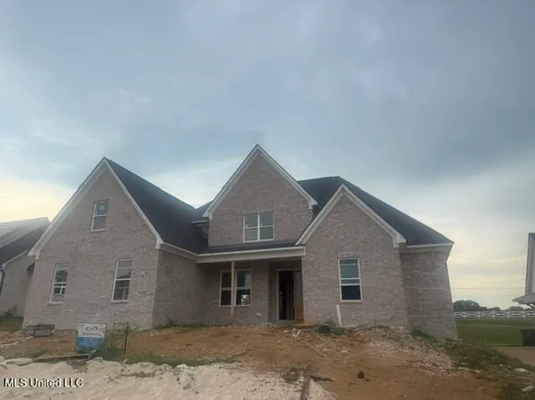 2520 E Beauvoir Dr, Hernando, MS 38632