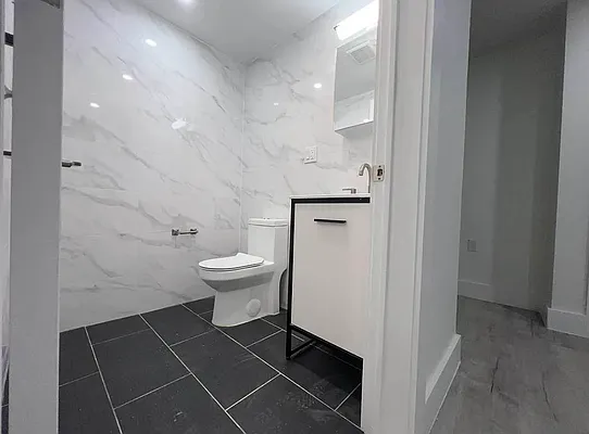 Rented by EastMount Realty LLC | media 59