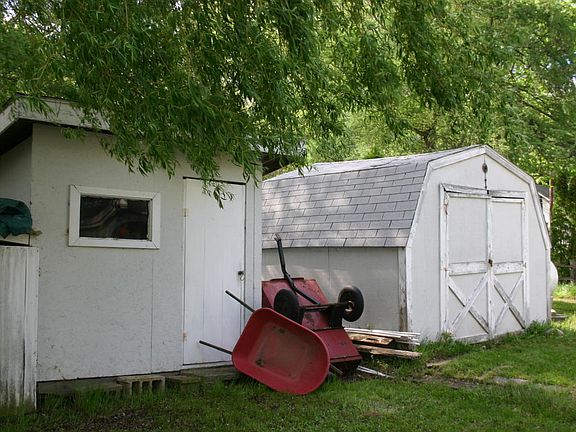 4th image of 744 Kimberly Dr NE