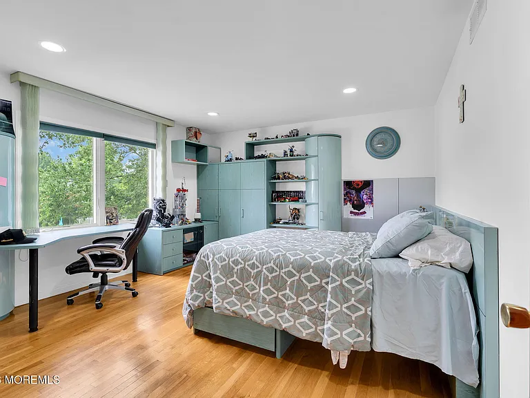 30 Scott Dr — Photo 15