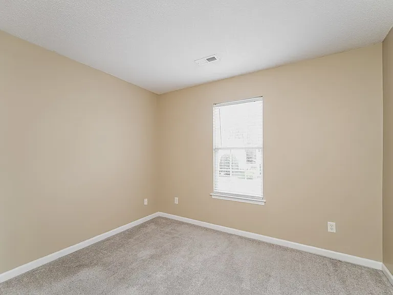 5827 Waverly Lynn Ln — Photo 12