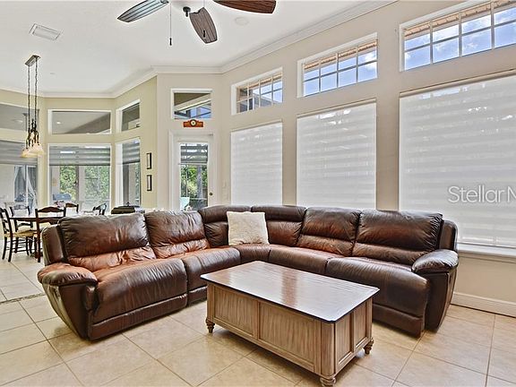 5th image of 446 Woldunn Cir