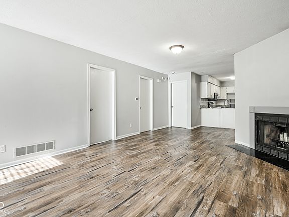 4th image of 802 N Park Ave