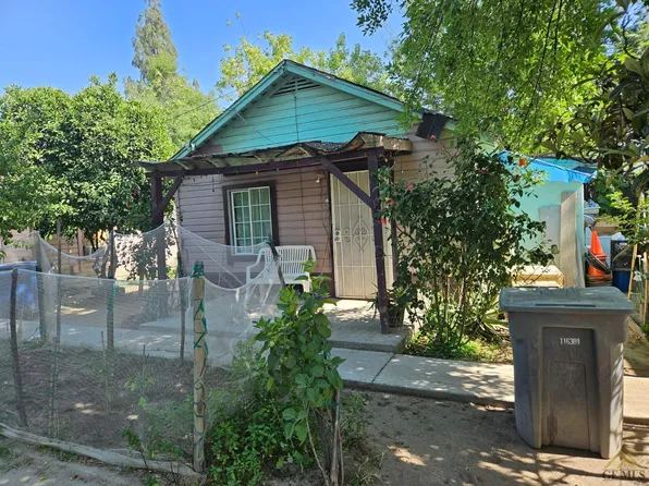 1616 Kensington St, Delano, CA 93215