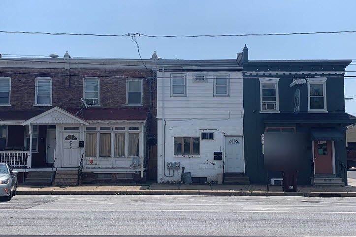 2nd image of 212 N Union St