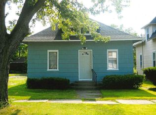 867 Broadway Ave, Benton Harbor, MI 49022