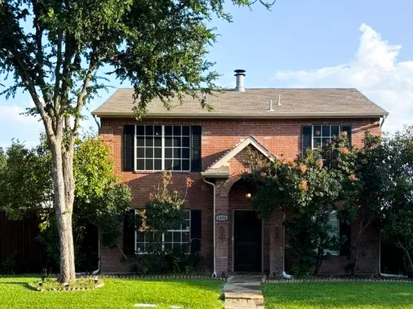 1404 Ross Dr, Lewisville, TX 75067