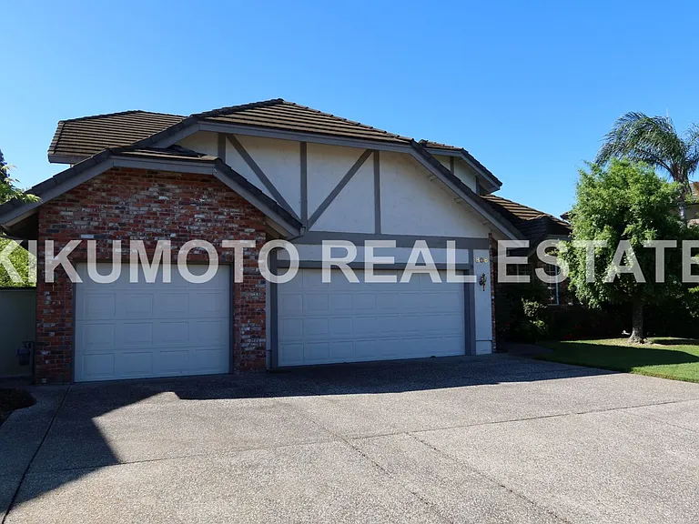 808 Cobble Cove Ln — Photo 27