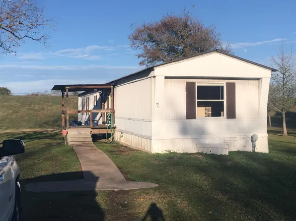 199 Tamanda Ln, Oyster Creek, TX 77541